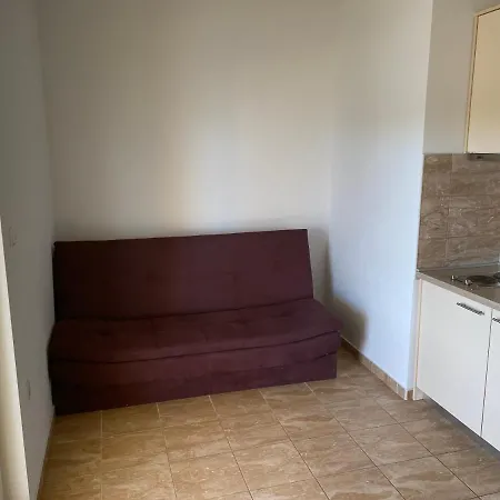 Mladenka 20m From Marina! Сукошан