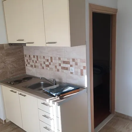 Mladenka 20m From Marina! Апартаменты