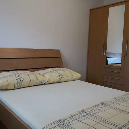 Mladenka 20m From Marina! Апартаменты