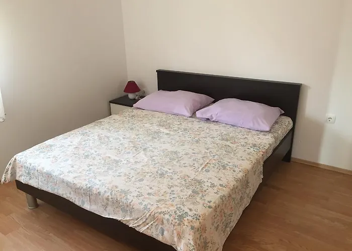 Mladenka 20m From Marina! * Sukošan