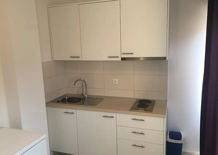 Apartament Mladenka 20m From Marina! Sukošan