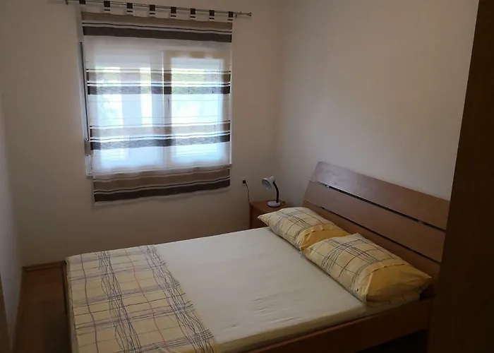 Apartment Mladenka 20m From Marina! *