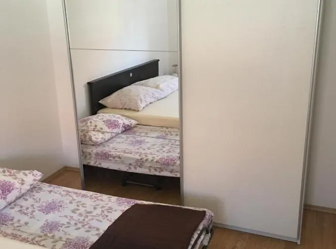 Mladenka 20m From Marina!