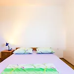 דירה Mladenka 20m From Marina! Sukošan