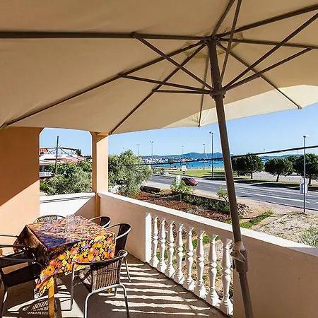 Mladenka 20m From Marina! Apartment Sukosan