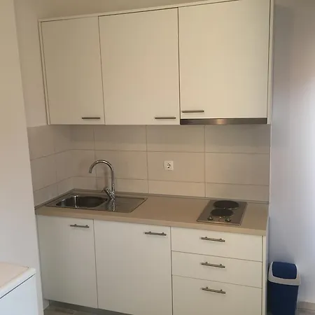 Apartment Mladenka 20m From Marina! Sukosan