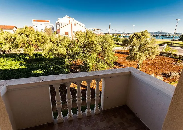 Mladenka 20m From Marina! Apartman *